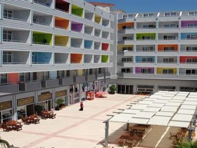 hotel clup karaburun